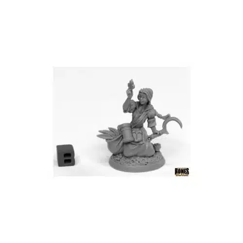 Juliana, Herbalist - Unpainted Miniatures