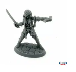 Damaris, Female Duskwarden - Unpainted Miniature